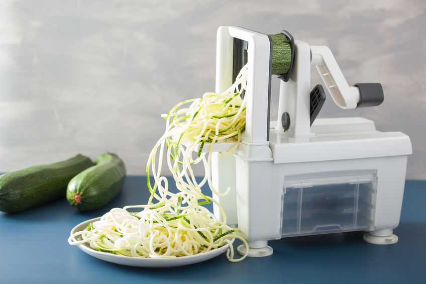 keto meatballs and zoodles