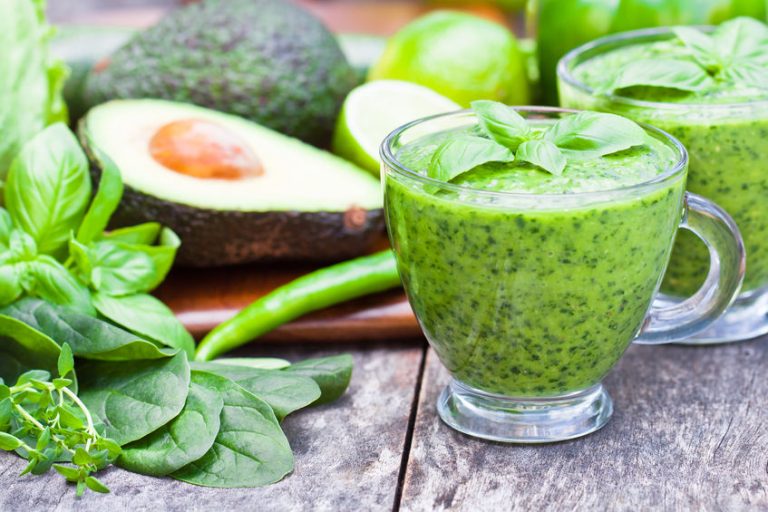 7 Delicious Keto Smoothie Recipes To Enjoy All Summer